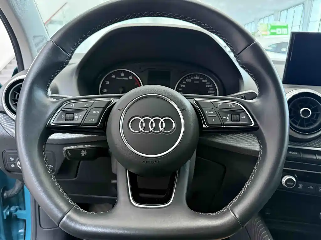 Audi Q2L — миниатюра 12