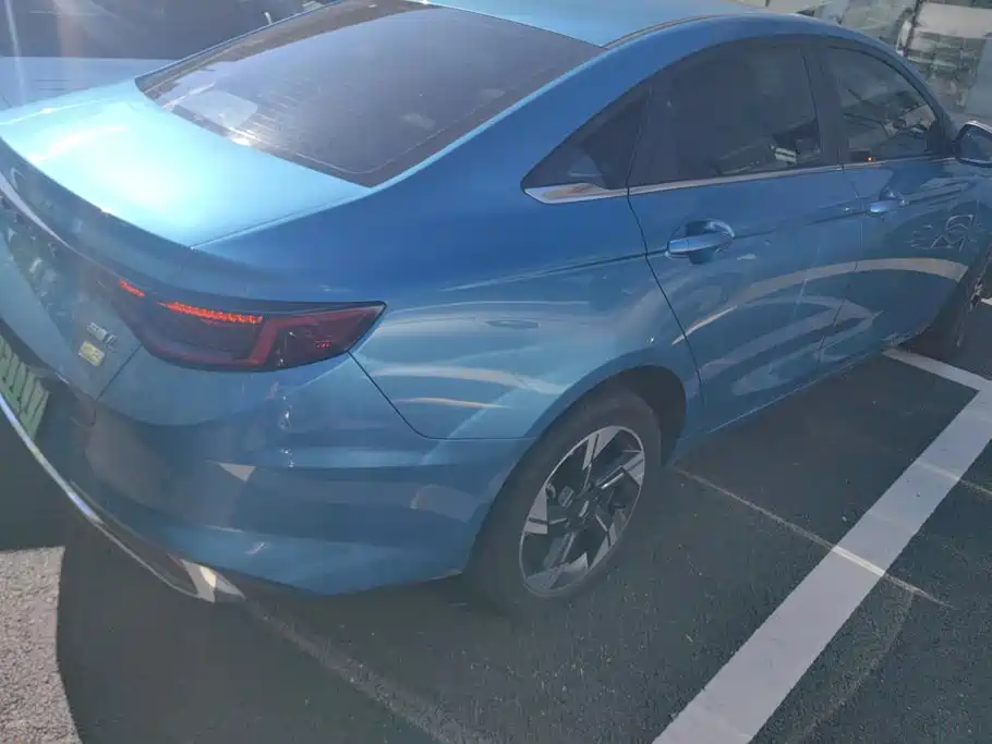 Geely L HiP — миниатюра 3
