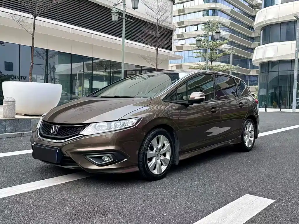 Honda Jade 2015