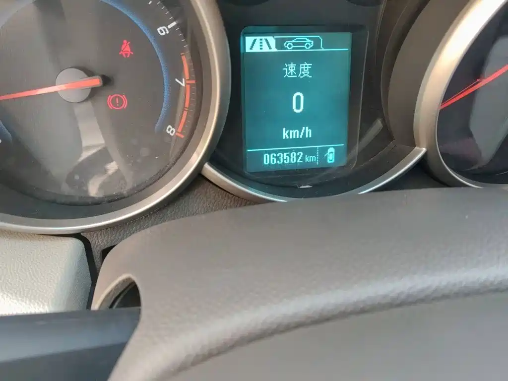 Chevrolet Cruze — миниатюра 13