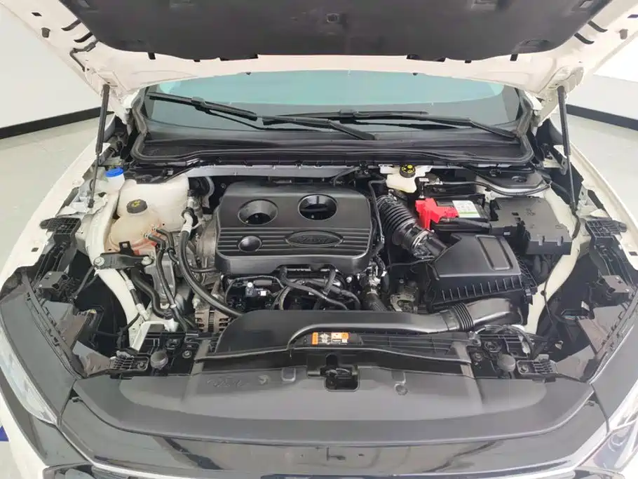 Ford Mondeo — миниатюра 10