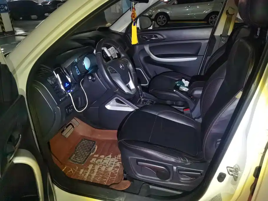 Changan CS35 — миниатюра 9
