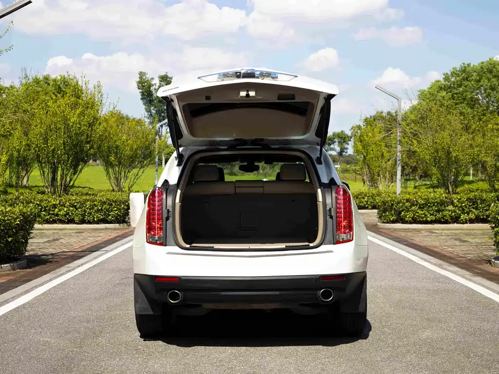 Cadillac SRX — миниатюра 8