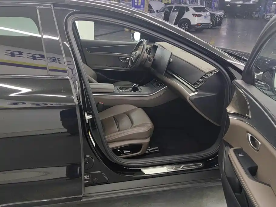 BYD Han — миниатюра 8