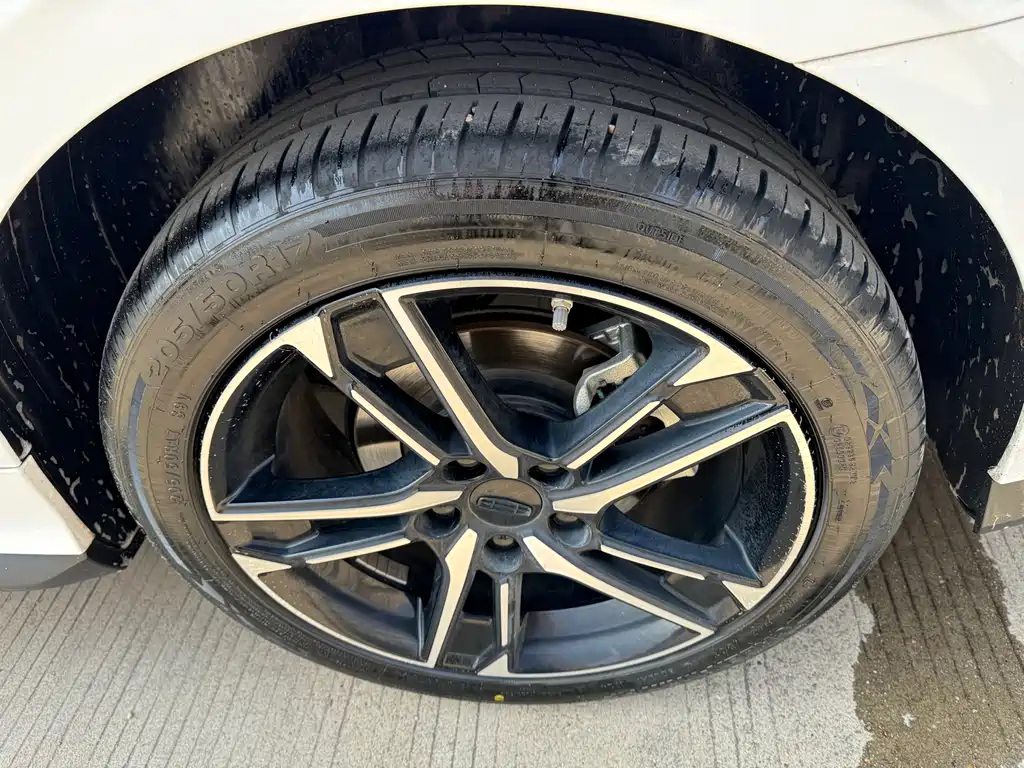 GEELY AUTOMOBILE BINRUI