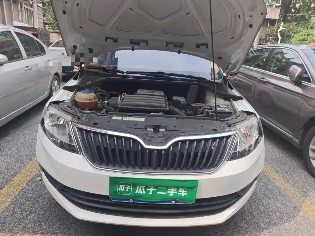 Skoda Rapid — миниатюра 16