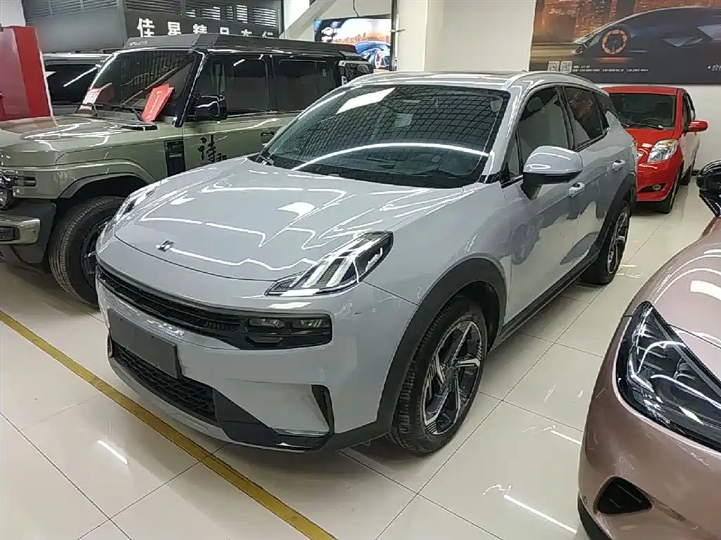 Lynk & Co 06 EM-P 2022