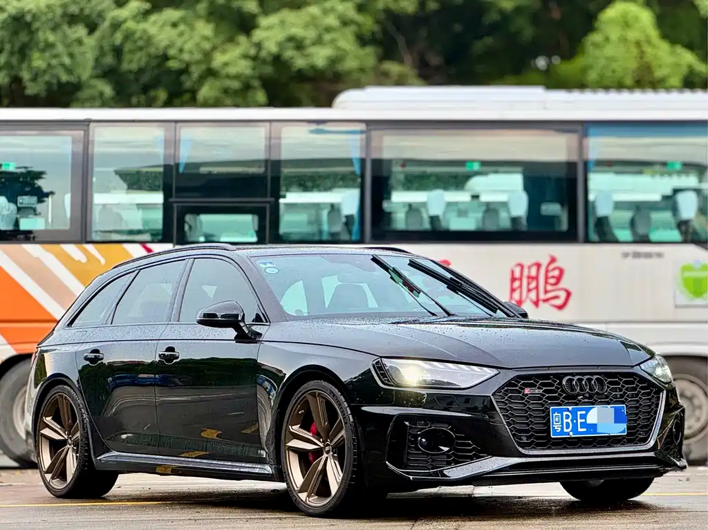 Audi RS 4 — миниатюра 3