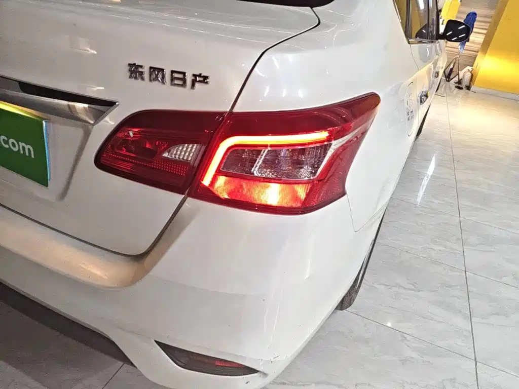 Nissan Sylphy — миниатюра 8