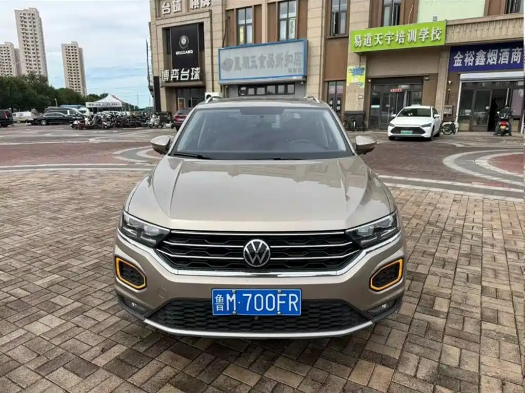 Volkswagen T-Roc — миниатюра 2