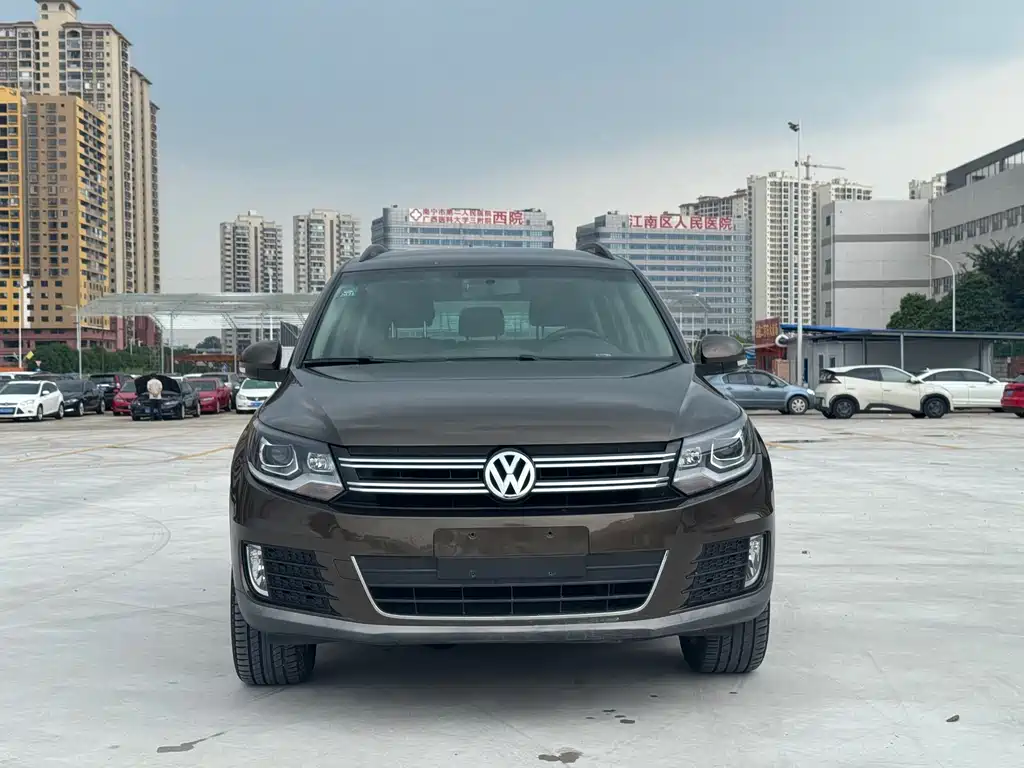Volkswagen Tiguan — миниатюра 2
