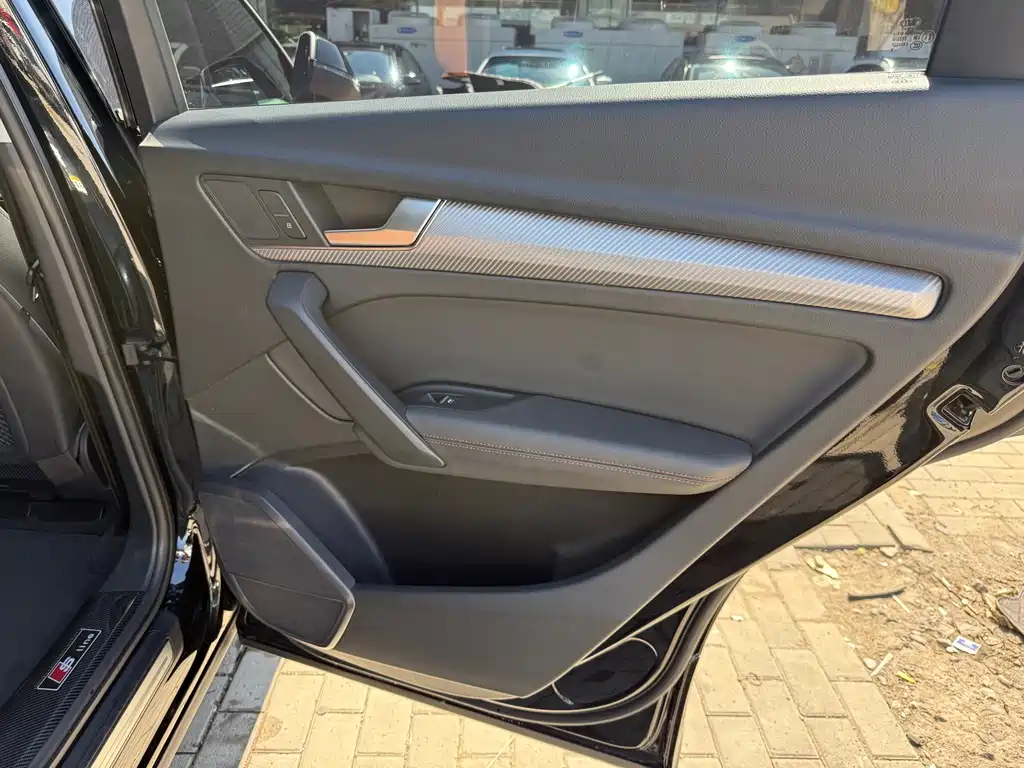 Audi Q5L — миниатюра 13
