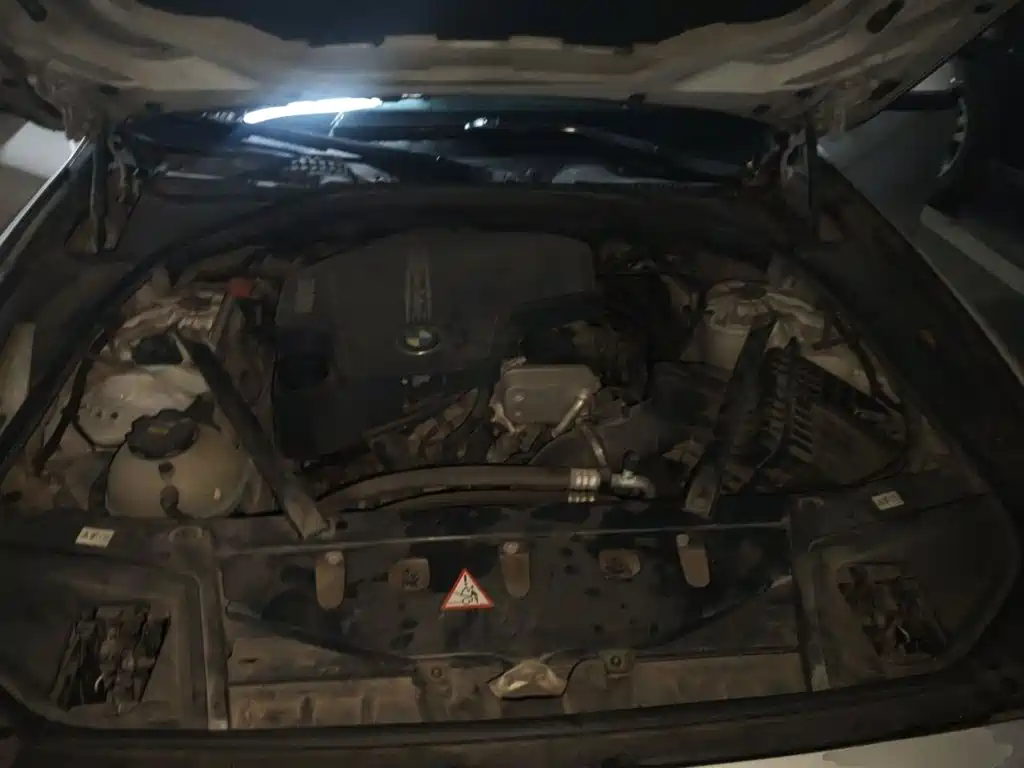 BMW 5 Series — миниатюра 19