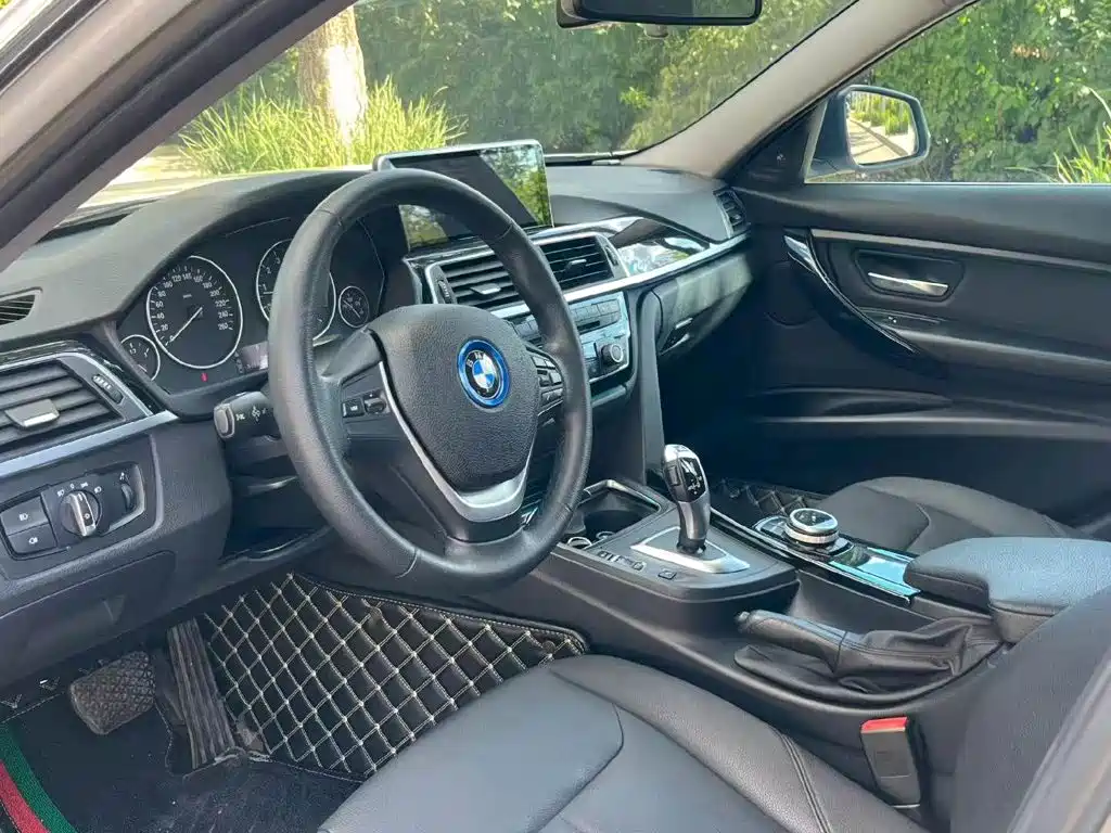 BMW 3 Series — миниатюра 9
