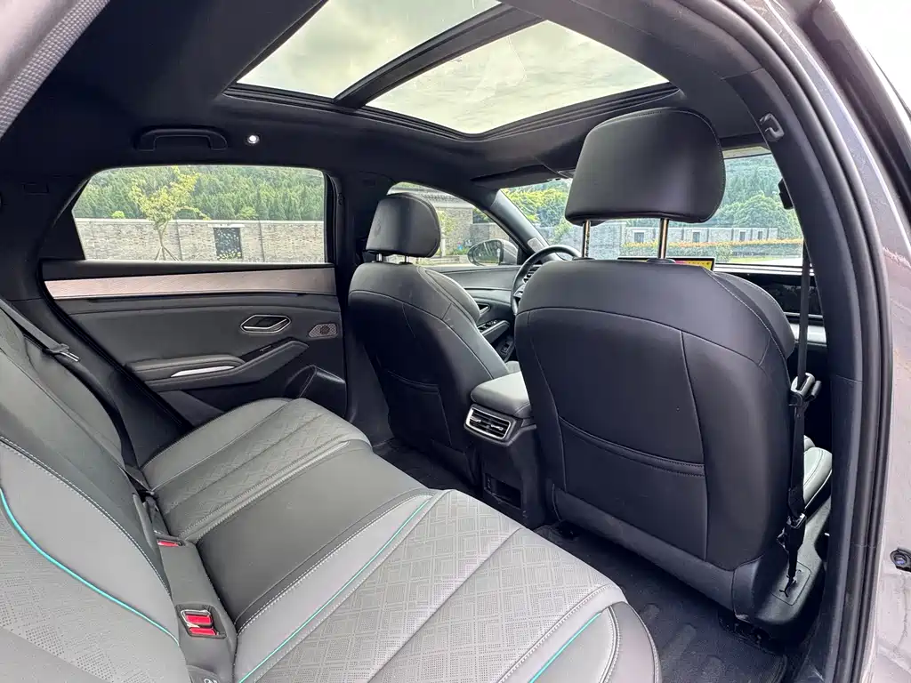 BYD Qin L — миниатюра 8