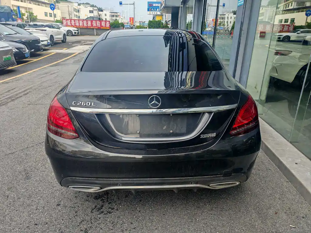 Mercedes-Benz C-Class — миниатюра 7