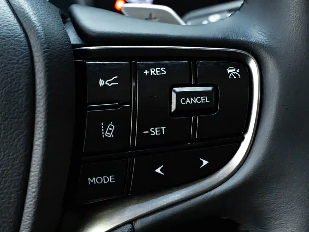 Lexus ES — миниатюра 18