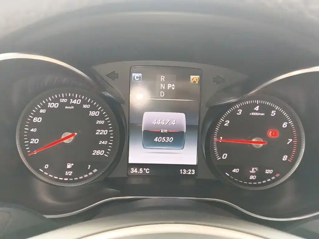 Mercedes-Benz C-Class — миниатюра 12