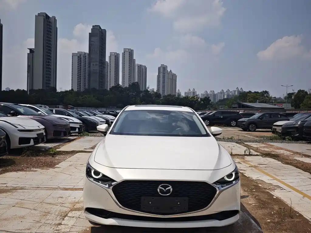 Mazda 3 Axela — миниатюра 2