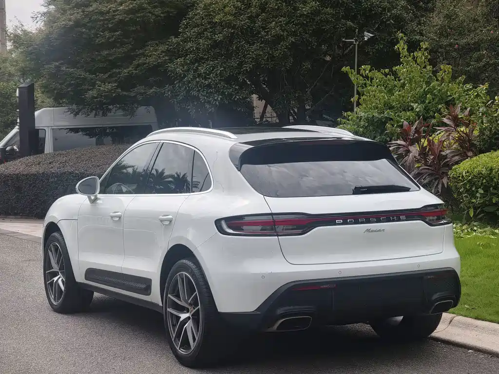 Porsche Macan — миниатюра 5