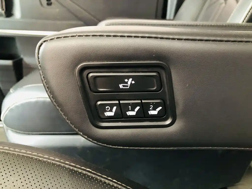 Hyundai Custo — миниатюра 18