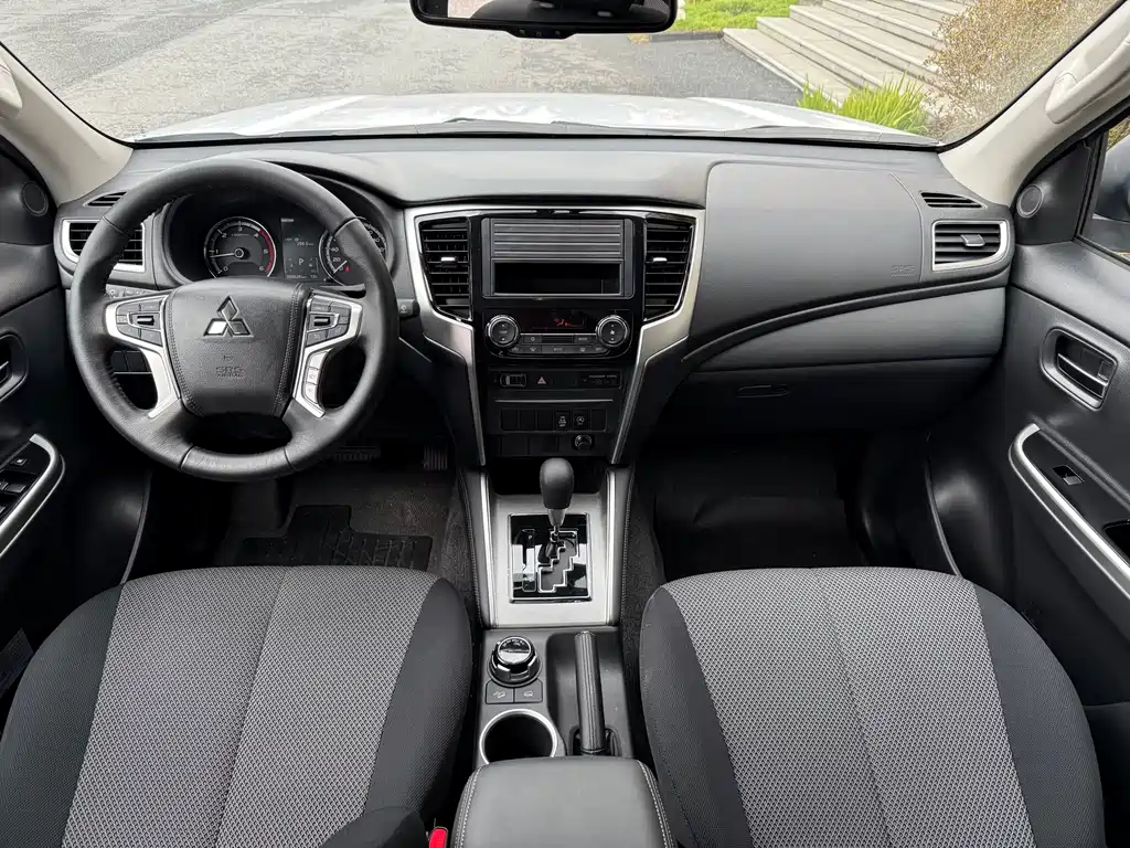 Mitsubishi L200 2025 2.2T