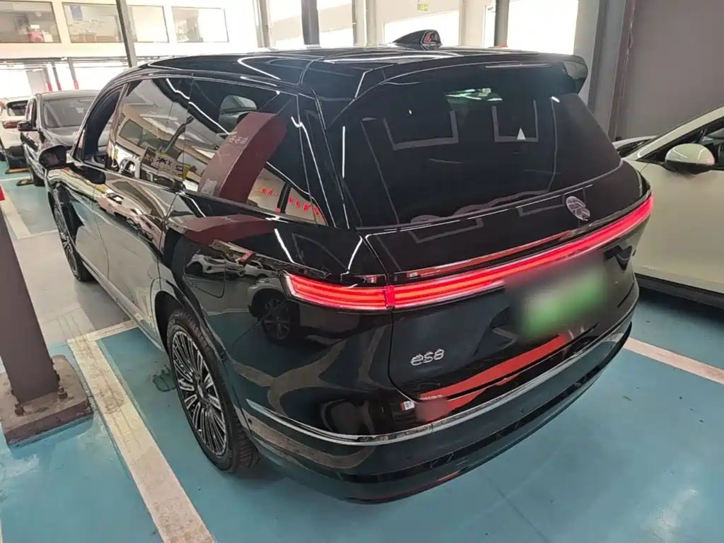 NIO ES8 — миниатюра 5