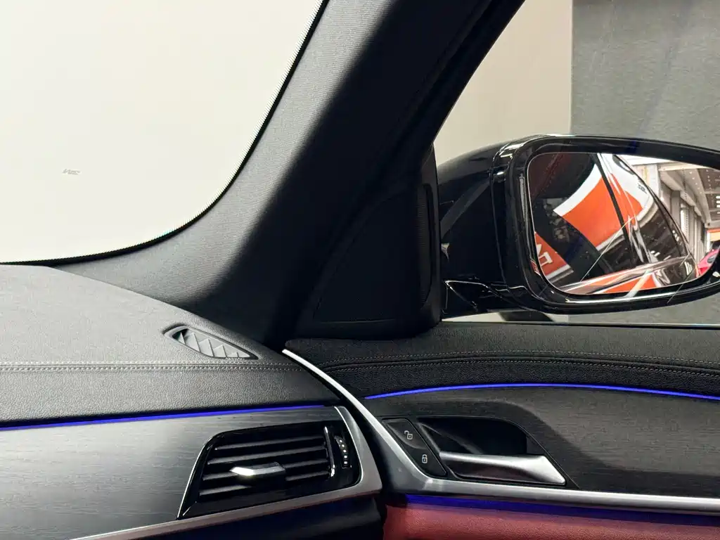 BMW 5 Series — миниатюра 15