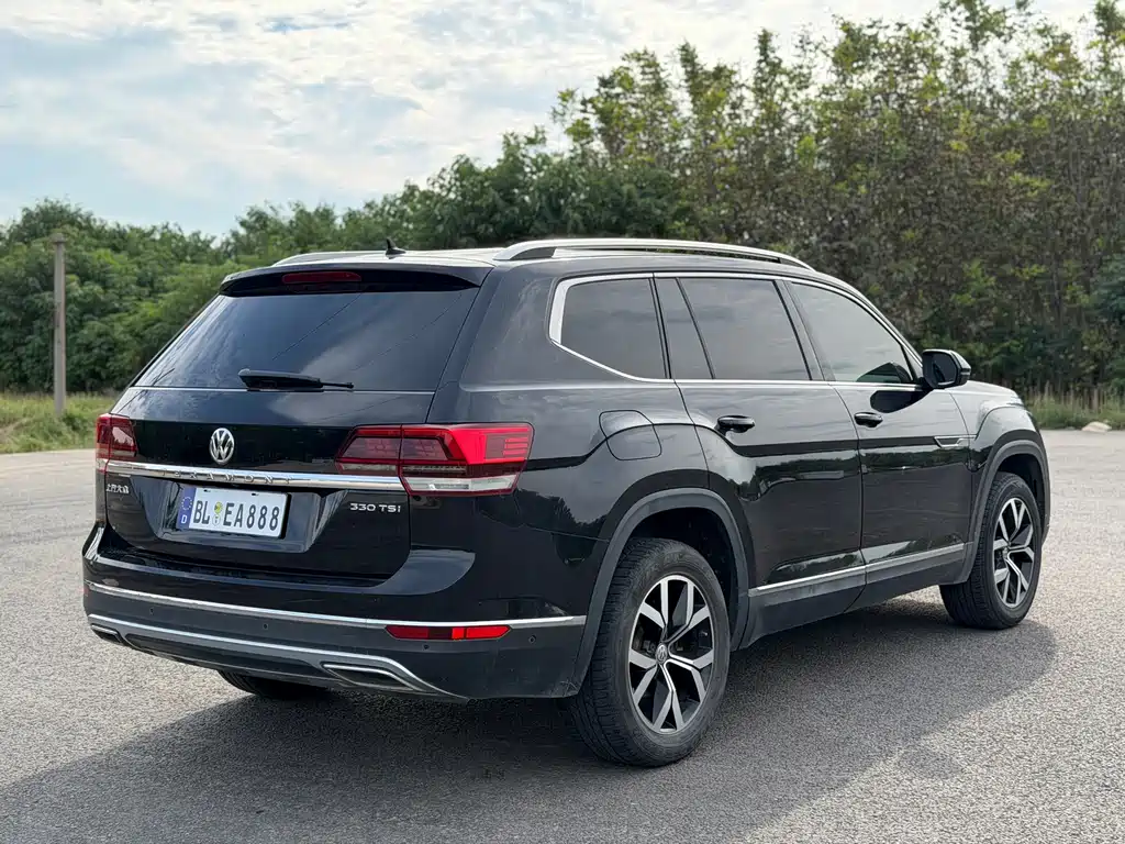Volkswagen Teramont — миниатюра 9