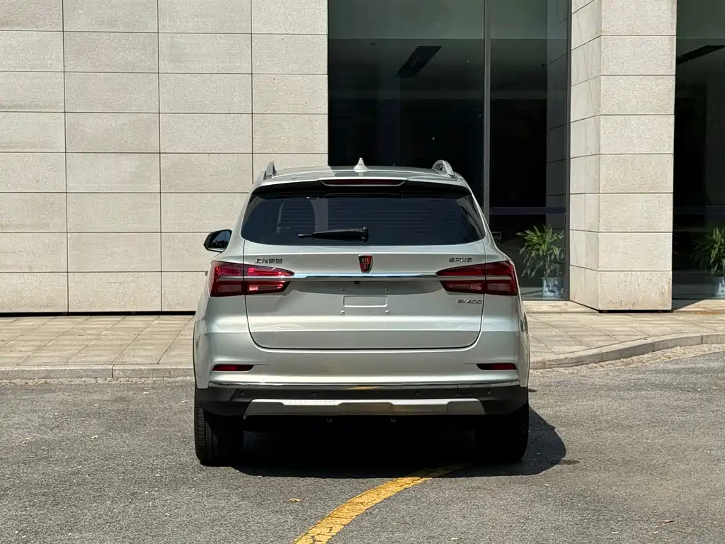 Roewe RX5 New Energy - фото 17