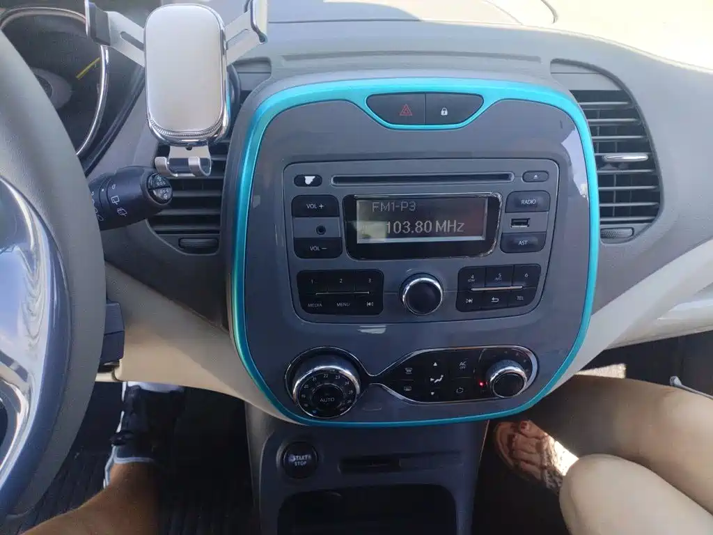 Renault Captur — миниатюра 10