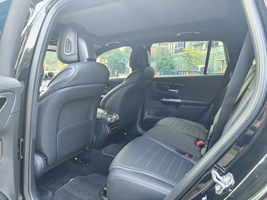 Mercedes-Benz GLC — миниатюра 8