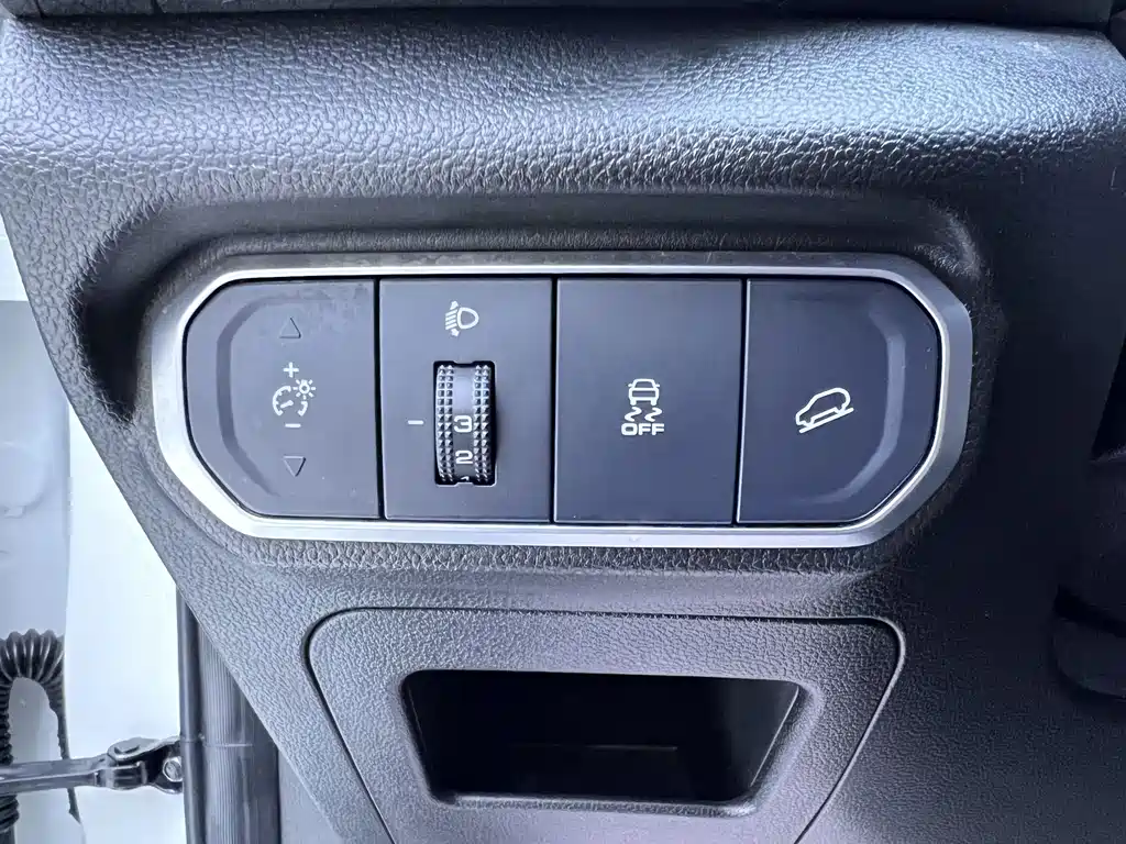 Haval Chitu — миниатюра 17
