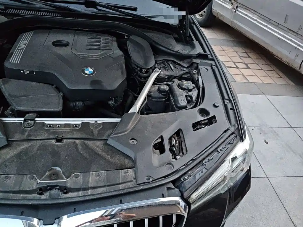 BMW 5 Series — миниатюра 21