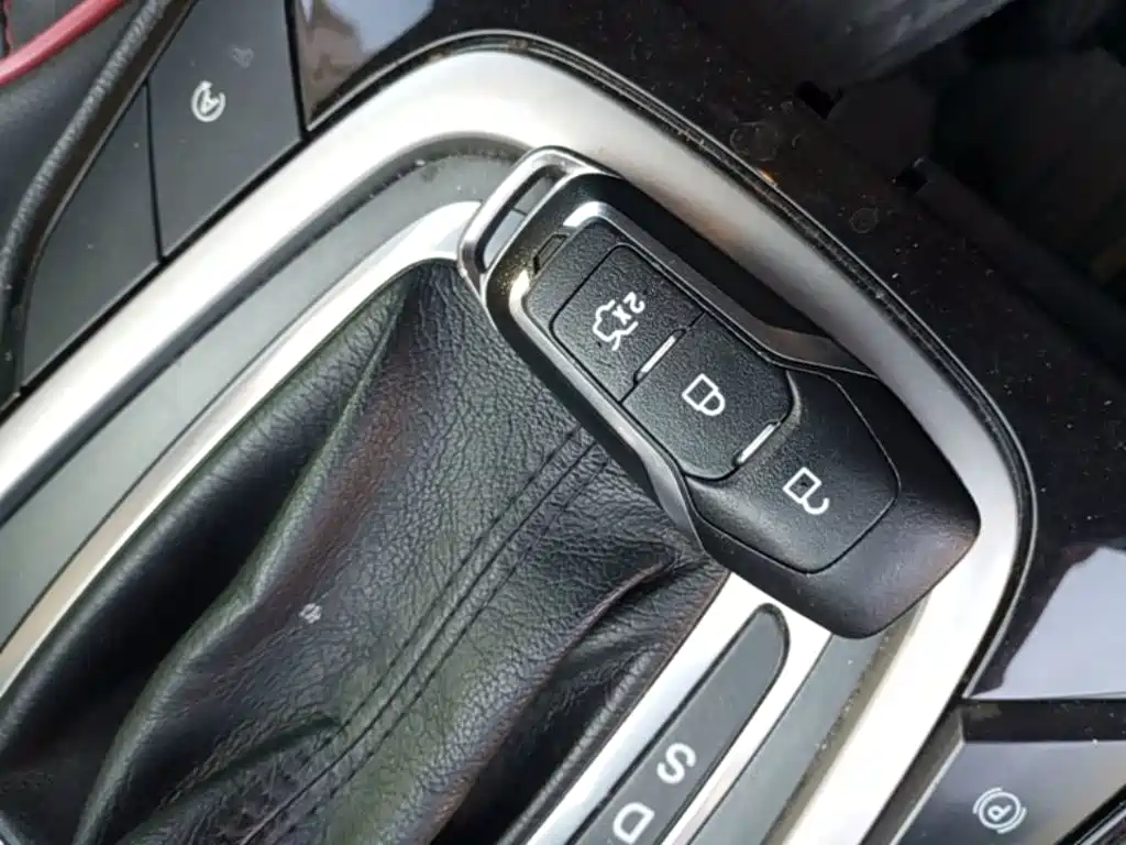 Ford Edge — миниатюра 9