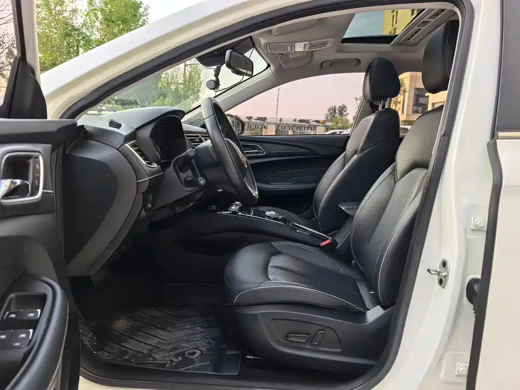 Roewe Ei5 — миниатюра 4