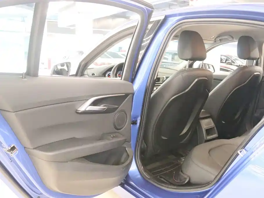 BMW 1 Series — миниатюра 13