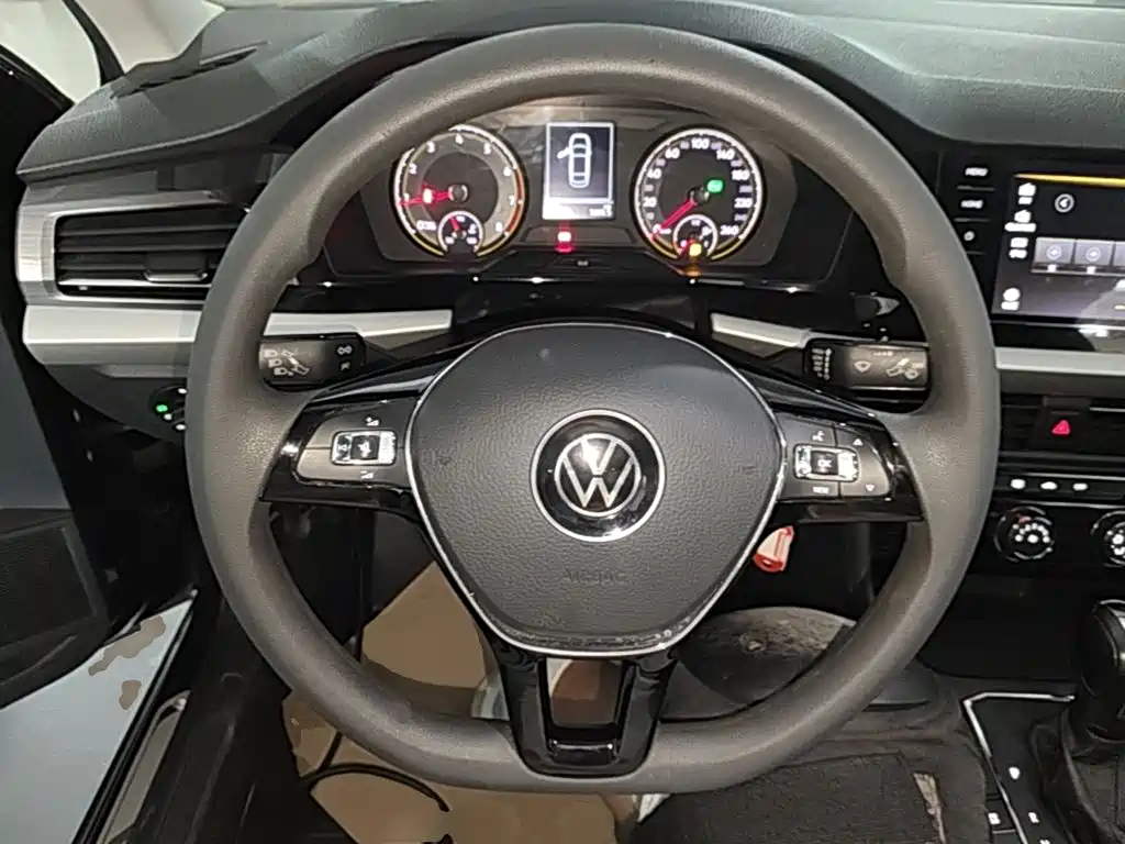 Volkswagen Lavida — миниатюра 11