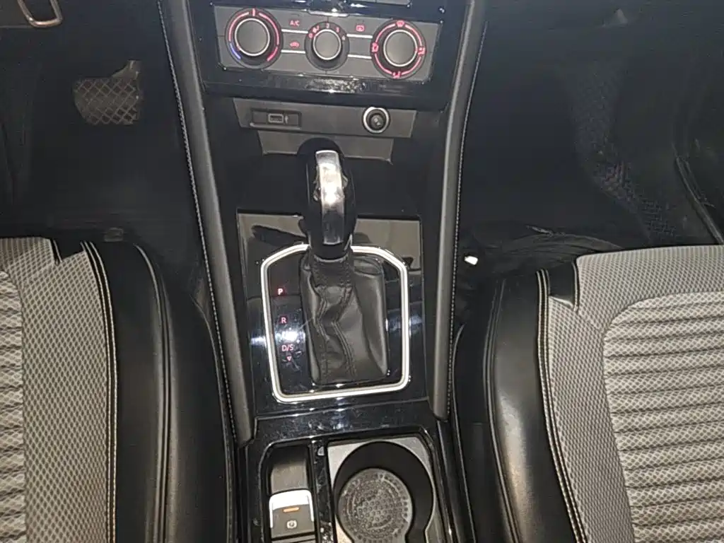 Jetta VS7 — миниатюра 14