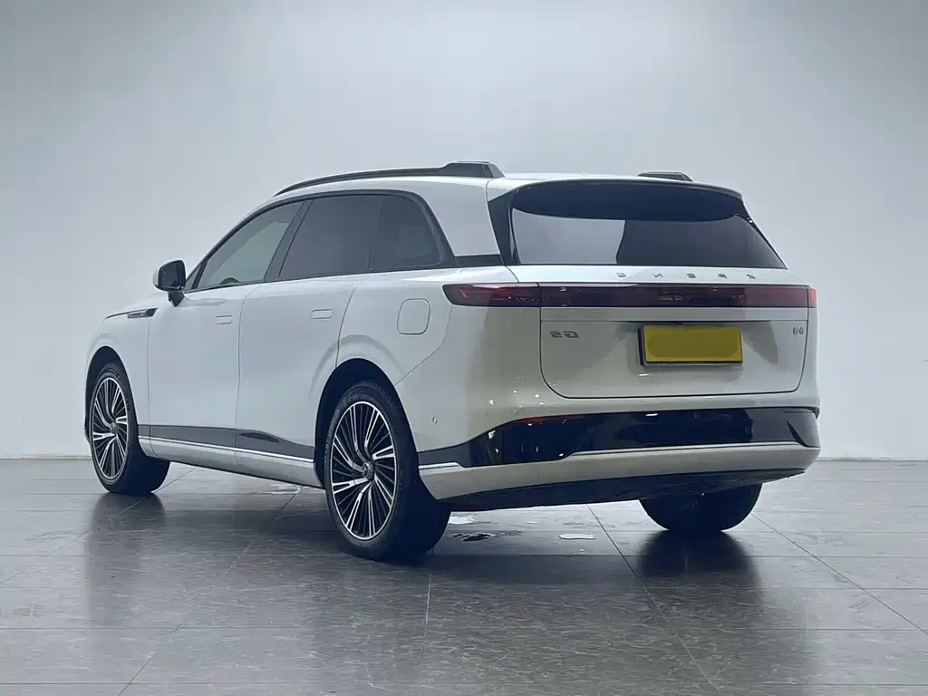 XPeng G9 — миниатюра 6