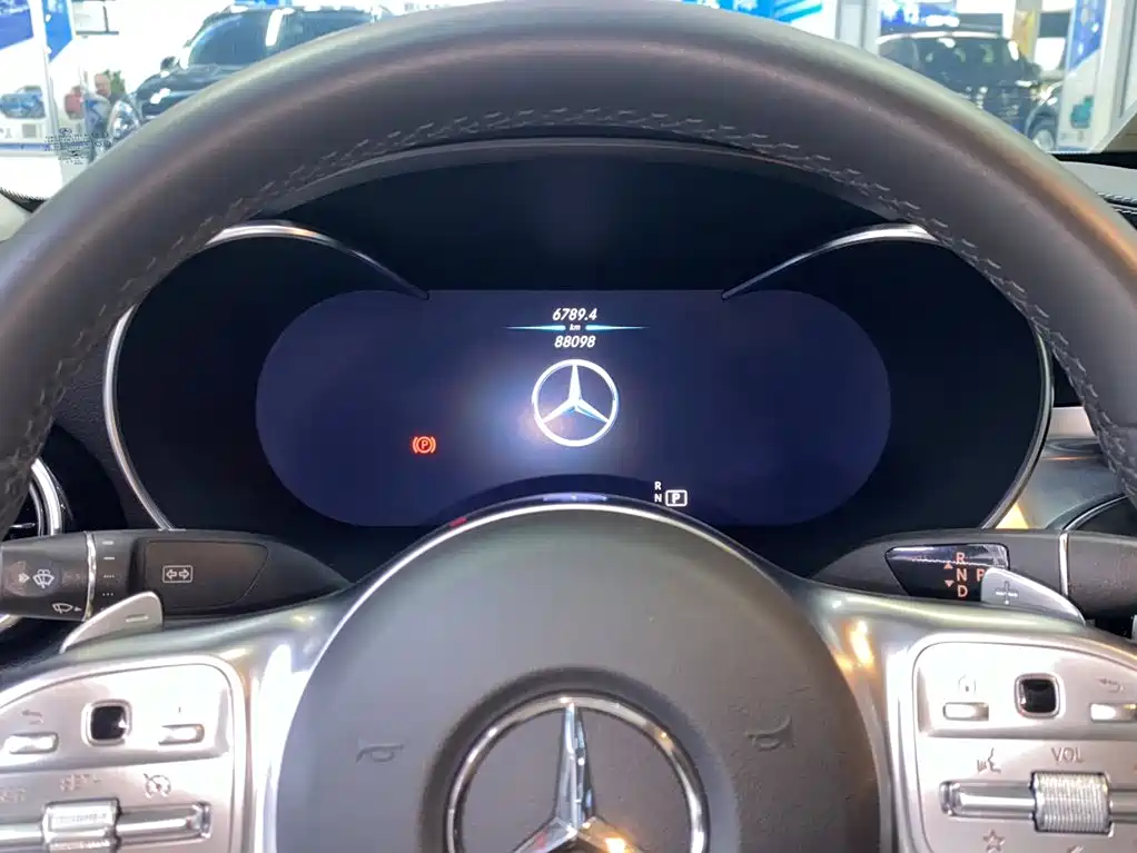 Mercedes-Benz C-Class — миниатюра 9