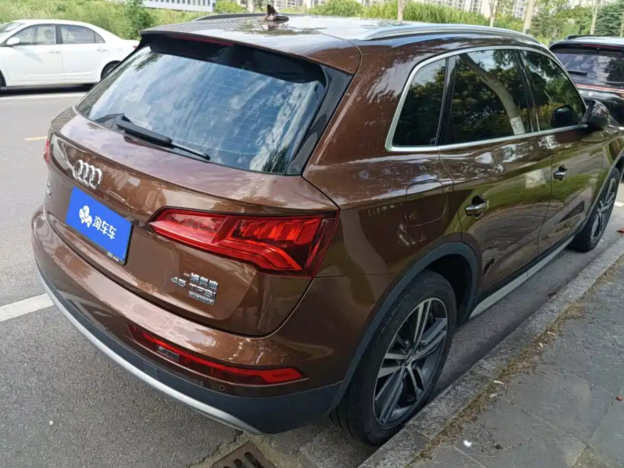 Audi Q5L — миниатюра 3