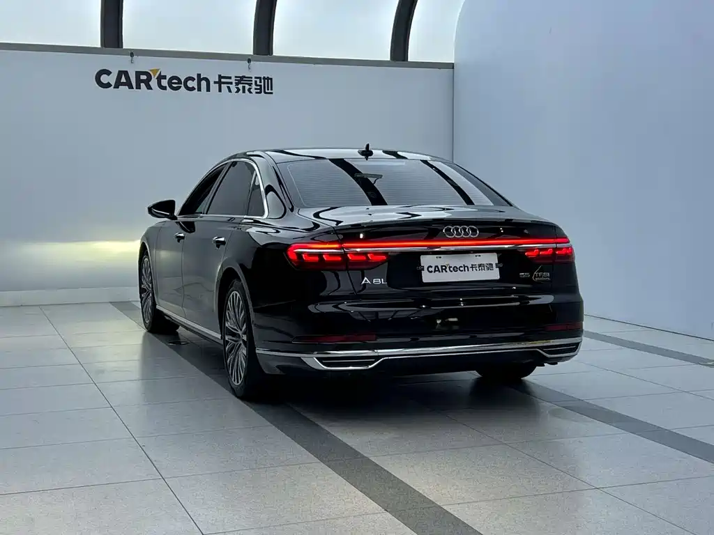 Audi A8 — миниатюра 5