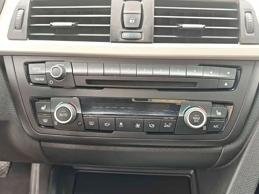 BMW 3 Series — миниатюра 5