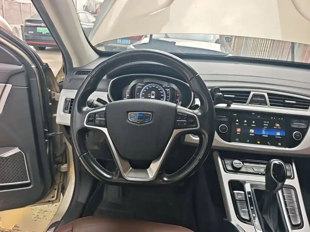Geely Boyue — миниатюра 15