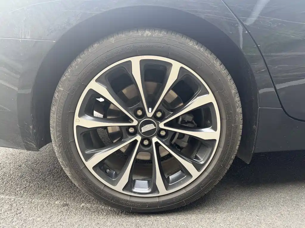 Cadillac CT5 — миниатюра 8