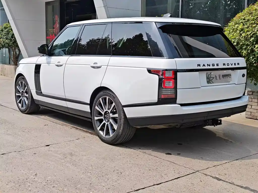 Land Rover Range Rover — миниатюра 3