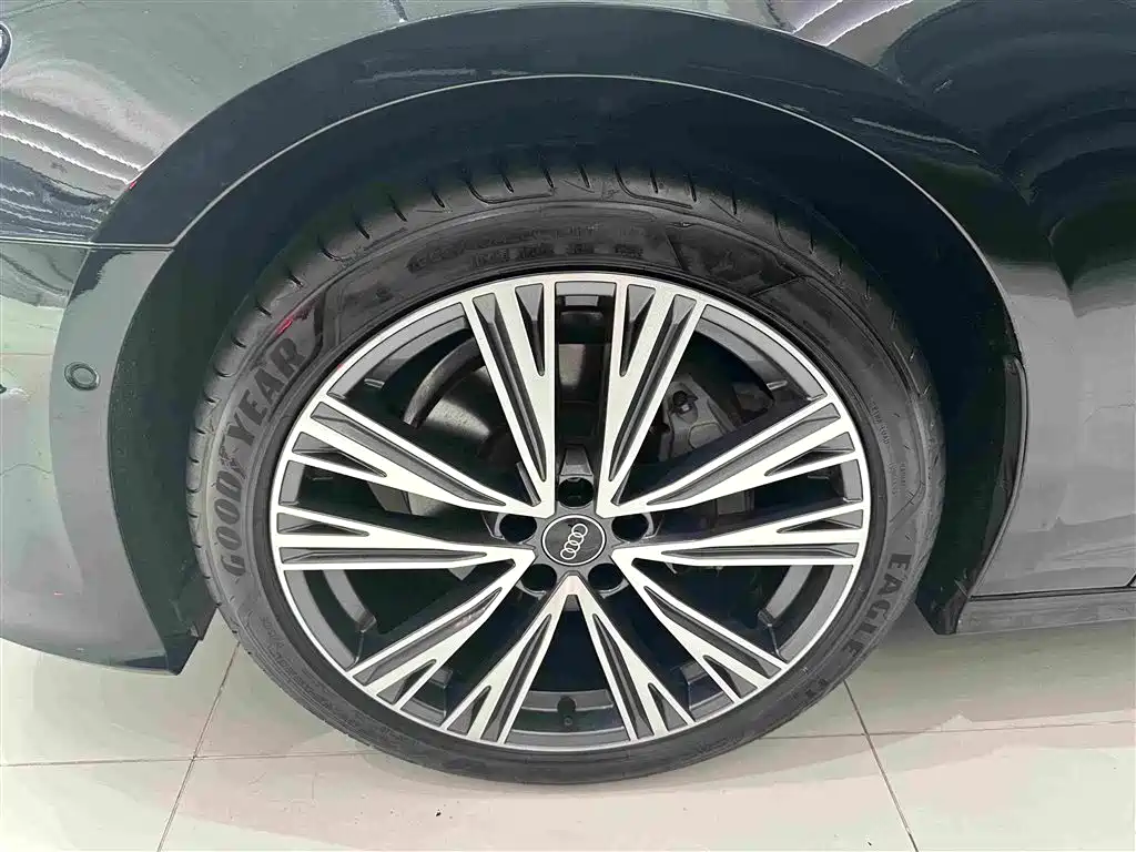 Audi A6L — миниатюра 4