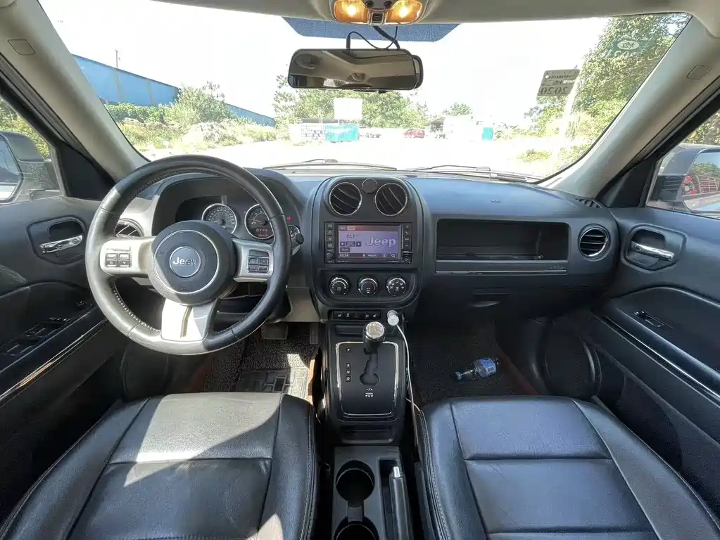 Jeep Patriot — миниатюра 5