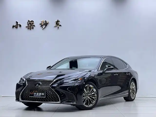 LEXUS LS 2019
